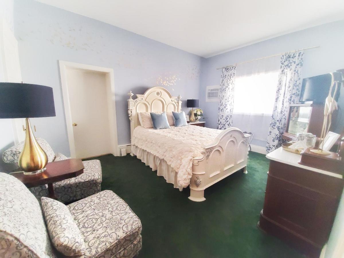 The Old Library Inn Bed & Breakfast Олеан Экстерьер фото